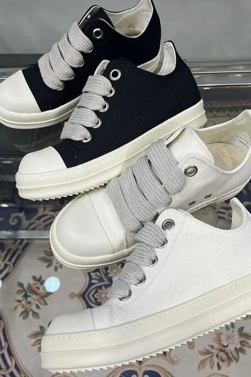 Casual Shoes Men Canvas Beige Low Top Brand Jumbo Lace Up Ro Thick Sole Luxury Designer Trainers Women Street Flat Sneakers