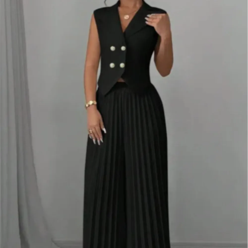 2025 Summer Women's Fashionable Casual Lapel Suit Elegant Commuting Solid Color Sleeveless Top + Trousers Sexy Two-piece Set - Image 2